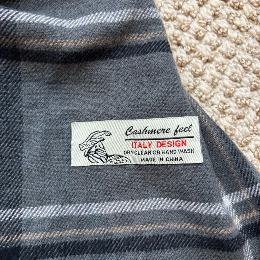 Cashmere Feel Italy Design Men’s Grey and‎ Black Plaid Scarf